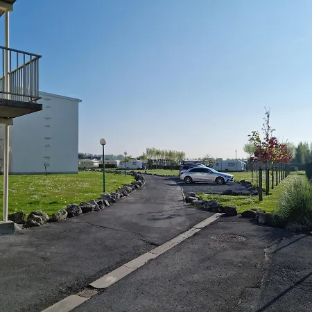 Joli à Louer à La Belge Appartamento