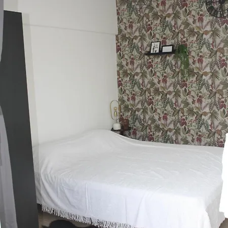 Joli à Louer à La Belge